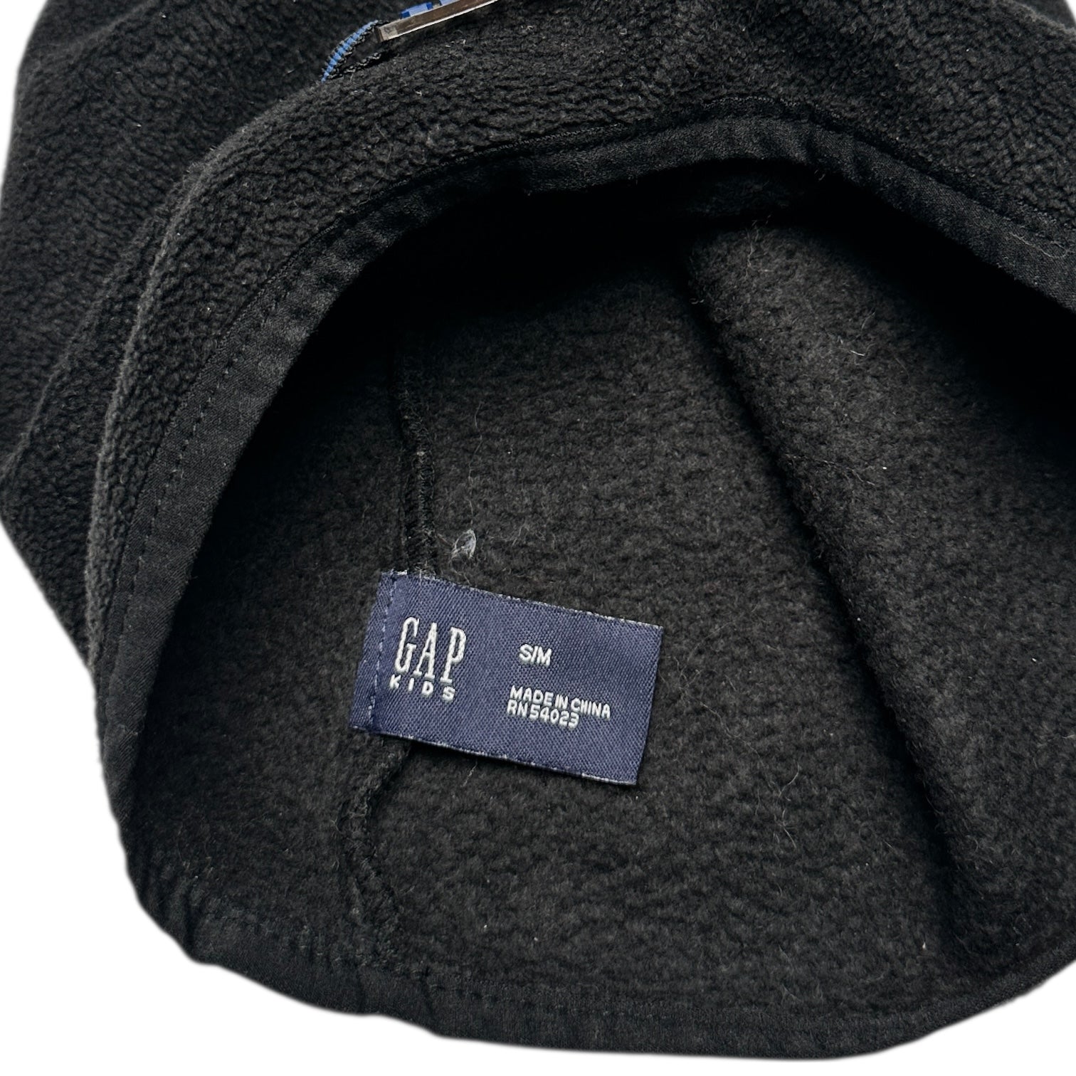2003 GAP Tri-Hassle Beanie Hat