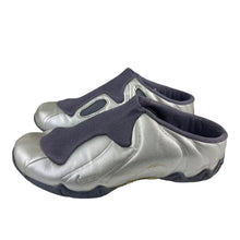Load image into Gallery viewer, 2001 Nike Clogposite mule
