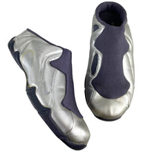 Load image into Gallery viewer, 2001 Nike Clogposite mule
