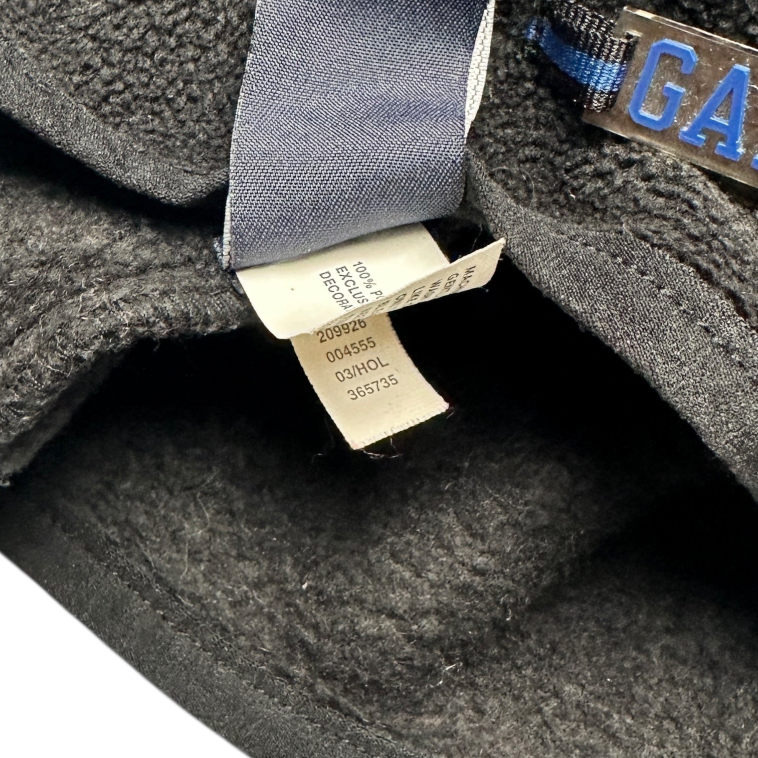 2003 GAP Tri-Hassle Beanie Hat