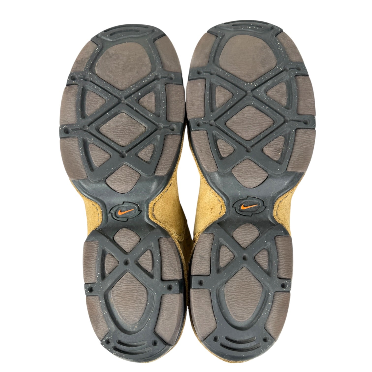 2005 Nike Considered Boot