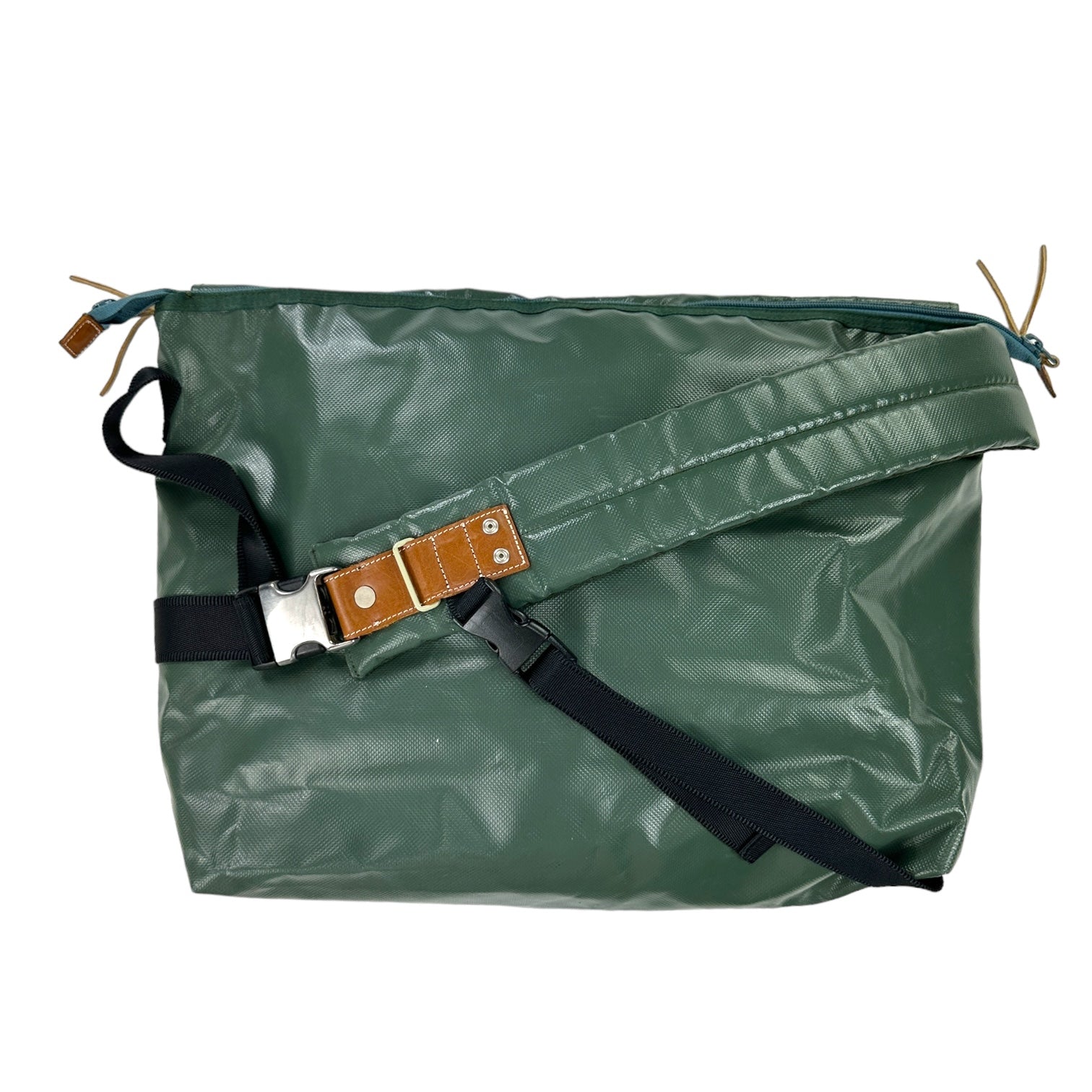 2010 Undercover Less But Better Messenger Bag – insidetag
