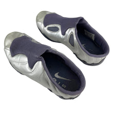Load image into Gallery viewer, 2001 Nike Clogposite mule
