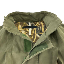 Load image into Gallery viewer, 2000s Griffin Sealtbealt jacket

