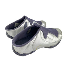 Load image into Gallery viewer, 2001 Nike Clogposite mule
