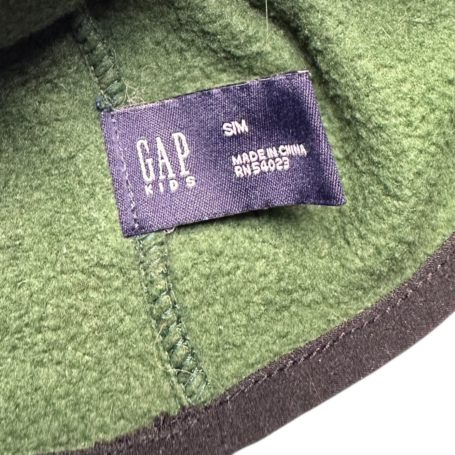 2000s GAP Tri-Tassel Beanie Hat