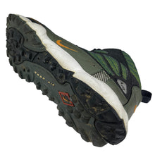 Load image into Gallery viewer, 1998 Nike Air Terra Sertig 2
