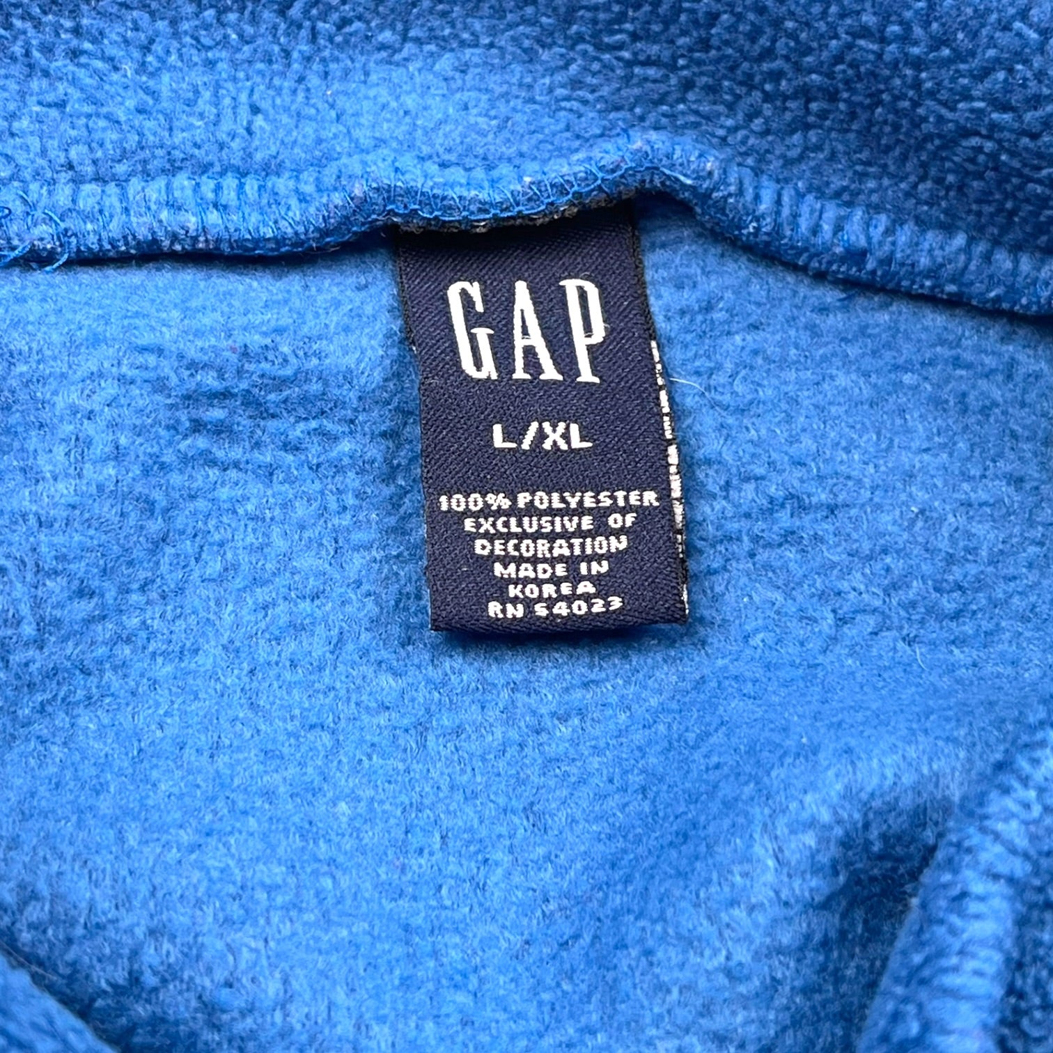 2001 Gap Quad-Tassle Fleece Hat