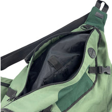 Load image into Gallery viewer, 2005 Gap Sling bag
