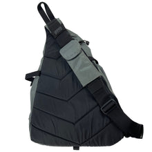 Load image into Gallery viewer, 2000s Gap Sling bag

