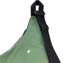 Load image into Gallery viewer, 2005 Gap Sling bag
