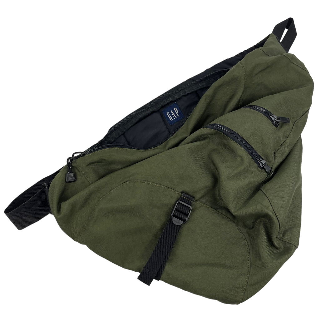 2000s Gap sling bag
