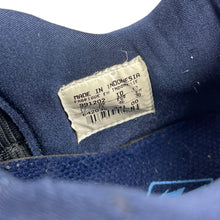 Load image into Gallery viewer, 1999 Nike Air Terra Humara slip on
