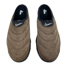 Load image into Gallery viewer, 1999 Nike air Soc Moc
