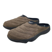 Load image into Gallery viewer, 1999 Nike air Soc Moc
