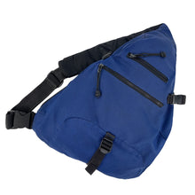 Load image into Gallery viewer, 2000s Gap Sling bag
