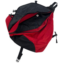 Load image into Gallery viewer, 2005 Gap Sling bag
