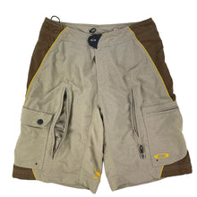 Load image into Gallery viewer, 2000s Oakley shorts
