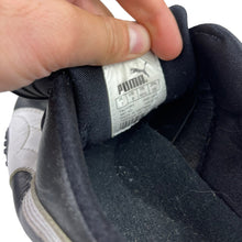 Load image into Gallery viewer, 2002 Puma Mostro UK7 Blk\lthr/wht
