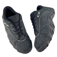 Load image into Gallery viewer, 2002 Oakley Shoetwo
