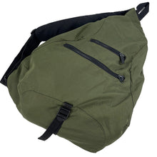 Load image into Gallery viewer, 2000s Gap sling bag
