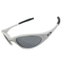 Load image into Gallery viewer, 2000s Oakley Minute 1.0 Pearl
