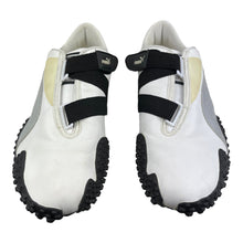 Load image into Gallery viewer, 2005 Puma Mostro UK8 Leather Wht/Slvr
