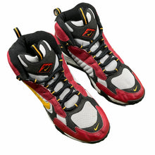 Load image into Gallery viewer, 2005 Nike air terra sertig
