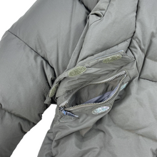 Load image into Gallery viewer, 2004 Salomon 1000 Down Puffer jacket
