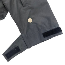 Load image into Gallery viewer, 2000s Nike Bagged frontal pocket pullover jacket
