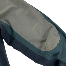 Load image into Gallery viewer, 2010 Nike Gyakusou by Undercover LAB mixed fabric jacket
