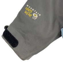 Load image into Gallery viewer, 2000s Mountain Hardwear conduit softshell
