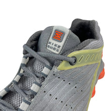 Load image into Gallery viewer, 2000 Nike Shox XT

