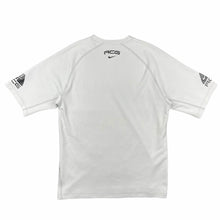 Load image into Gallery viewer, 2000s Nike ACG fit t shirt
