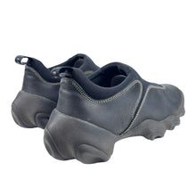 Load image into Gallery viewer, 2000 Oakley Flesh slip on
