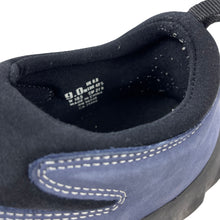 Load image into Gallery viewer, 2000s Oakley arrowhead slip on
