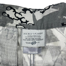 Load image into Gallery viewer, 2002 Zoo York x Futura 2000 Cargo shorts
