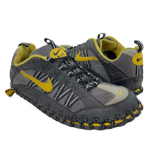 Load image into Gallery viewer, 2009 Nike Air considered terra Humara
