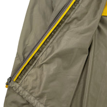 Load image into Gallery viewer, 2010 Nike+fit jacket Air flow jackets
