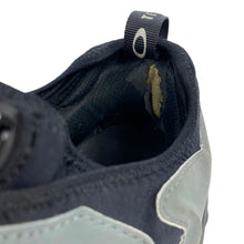 Load image into Gallery viewer, 2000s Oakley teeth slip on toggle
