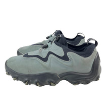 Load image into Gallery viewer, 2000s Oakley teeth slip on toggle
