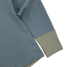 Load image into Gallery viewer, 2000s Salomon advanced skin mesh top
