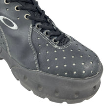 Load image into Gallery viewer, 2000 Oakley Pit shoe
