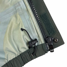 Load image into Gallery viewer, 2000s Simms Gore-tex wading jacket
