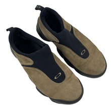 Load image into Gallery viewer, 2000s Oakley flesh slip on
