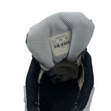Load image into Gallery viewer, 1990s New balance all terrain
