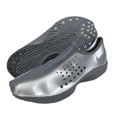 Load image into Gallery viewer, 2001 Nike Air Superly slip on
