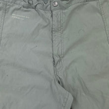 Load image into Gallery viewer, 2000s Levi’s silvertab data cargo pants
