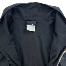 Load image into Gallery viewer, 2010 Nike+ Fit mp3 Cord valley jacket
