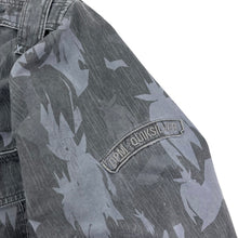 Load image into Gallery viewer, 2007 Quicksilver x Maharishi DPM x  Futura Jacket
